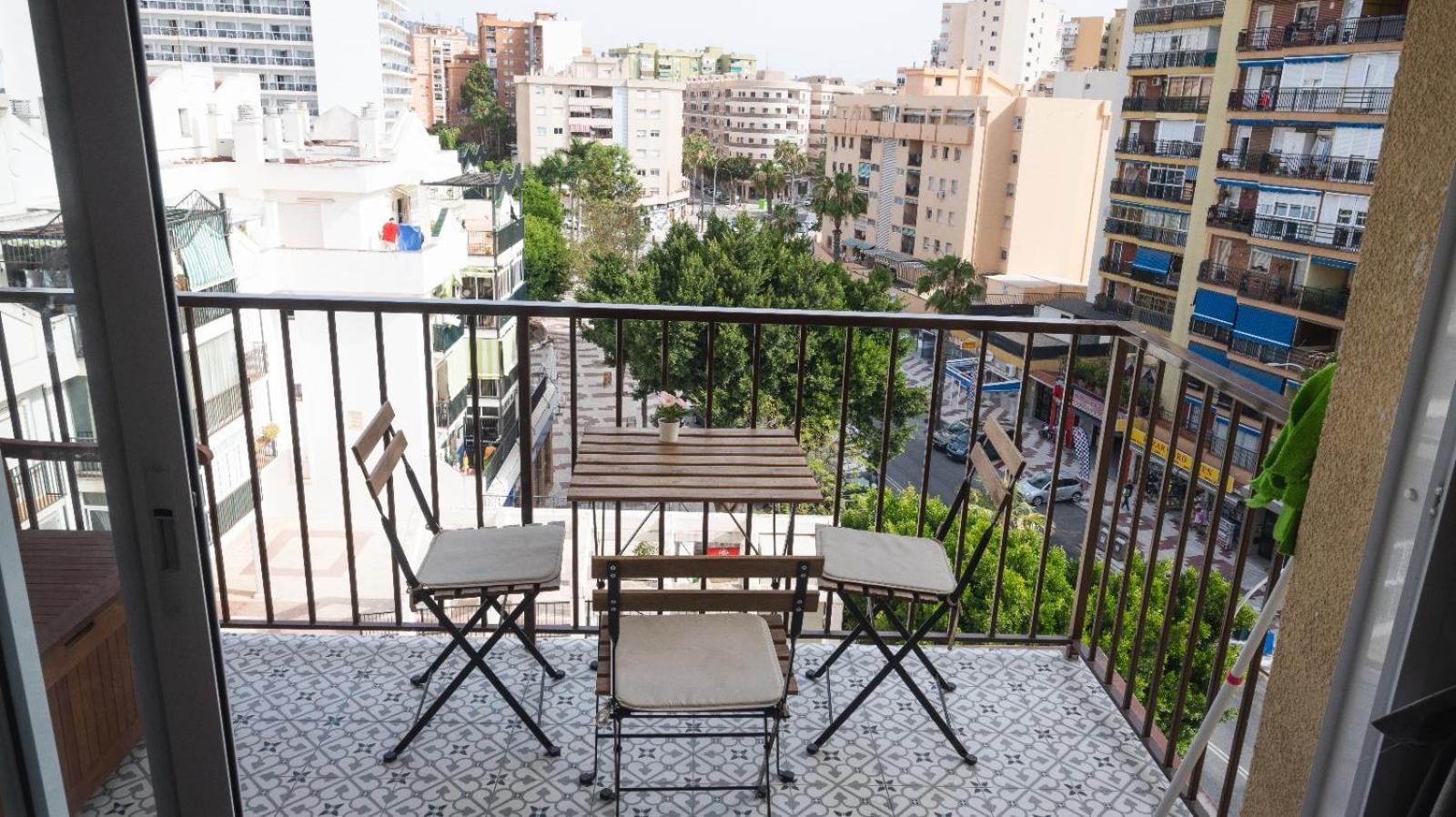 Apartamento Costa Del Sol ตอร์เรโมลิโนส ภายนอก รูปภาพ